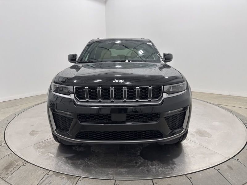 New 2026 Jeep Grand Cherokee Limited AWD/4WD image 2