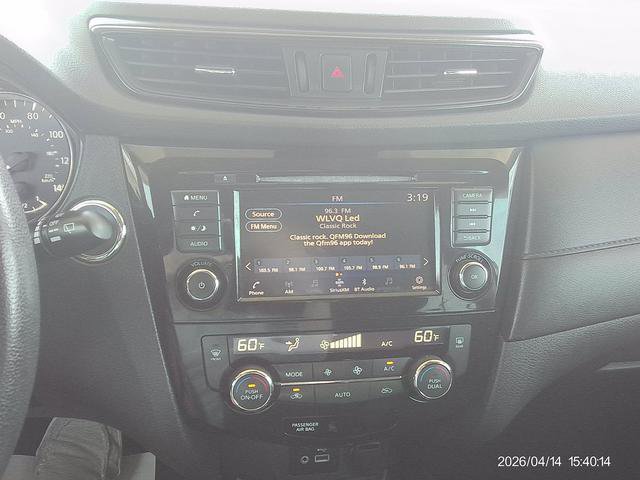 Used 2018 Nissan Rogue SV AWD/4WD image 12