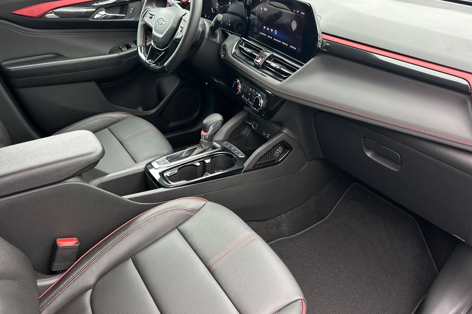 New 2026 Chevrolet TrailBlazer RS w/ Driver Confidence Package FWD image 16
