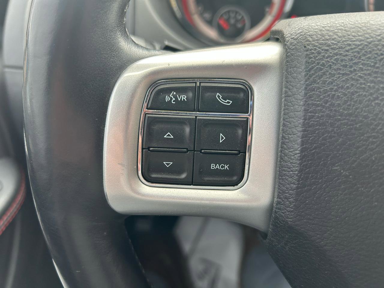 Used 2017 Dodge Grand Caravan GT FWD image 17
