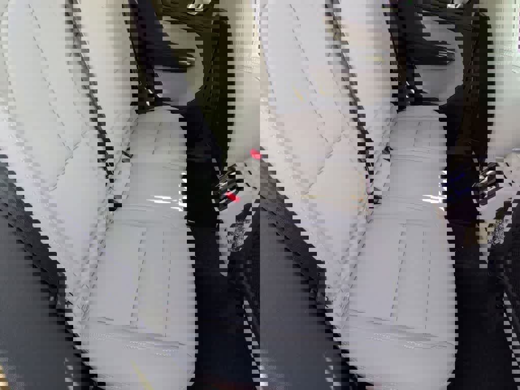 New 2026 Volvo XC40 B5 Ultra w/ Protection Package Premier image 20