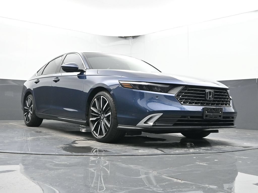 Used 2025 Honda Accord Touring image 24