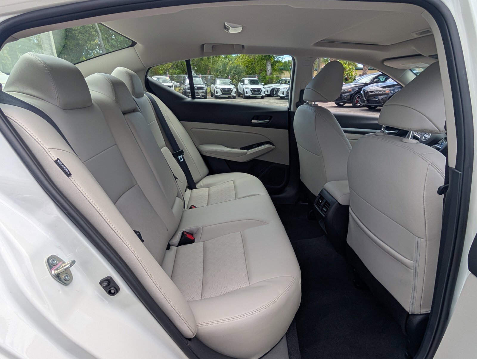 Certified 2025 Nissan Altima 2.5 SL FWD image 15