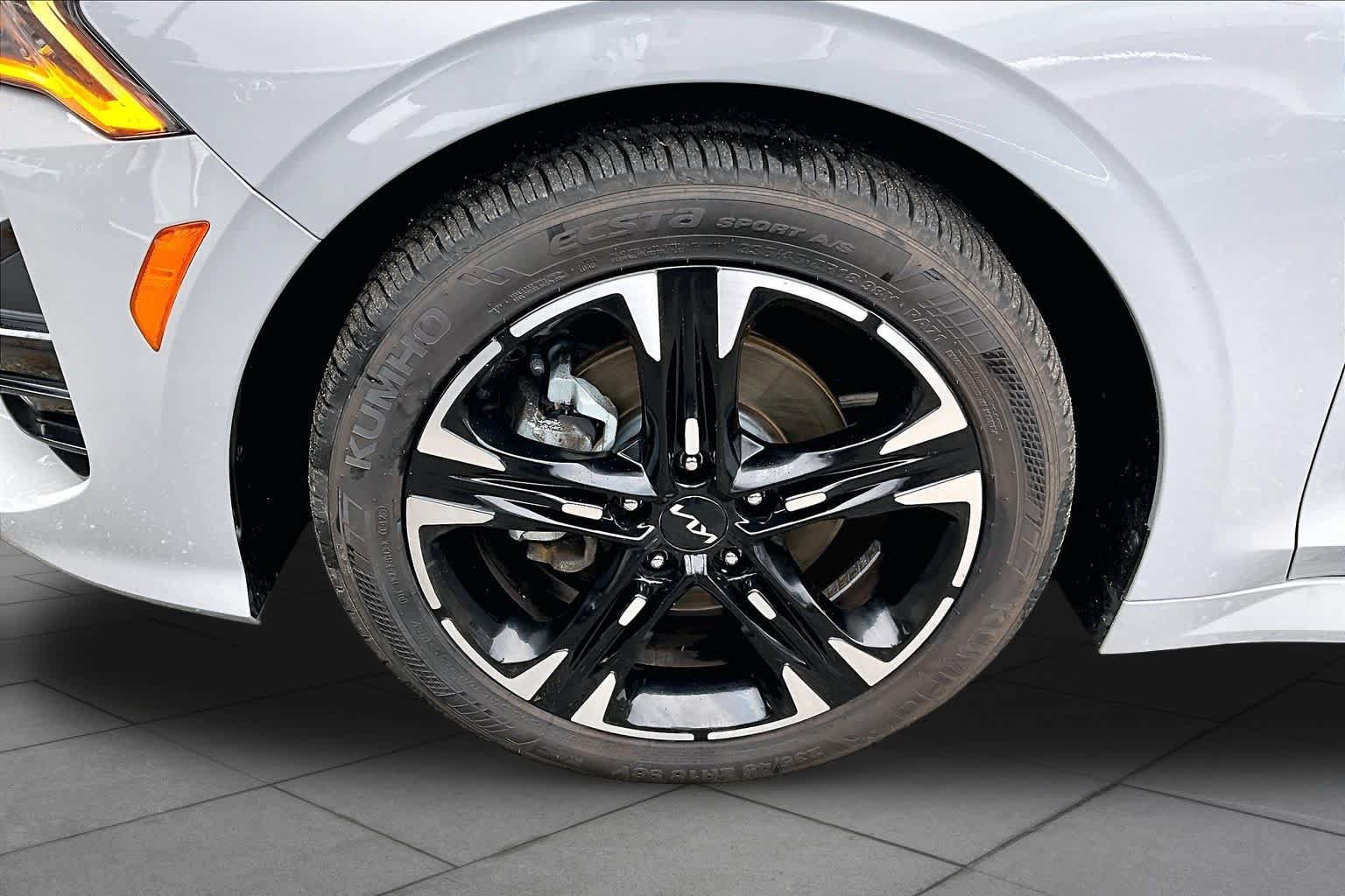Used 2024 Kia K5 GT-Line w/ GT-Line Premium Package AWD/4WD image 11
