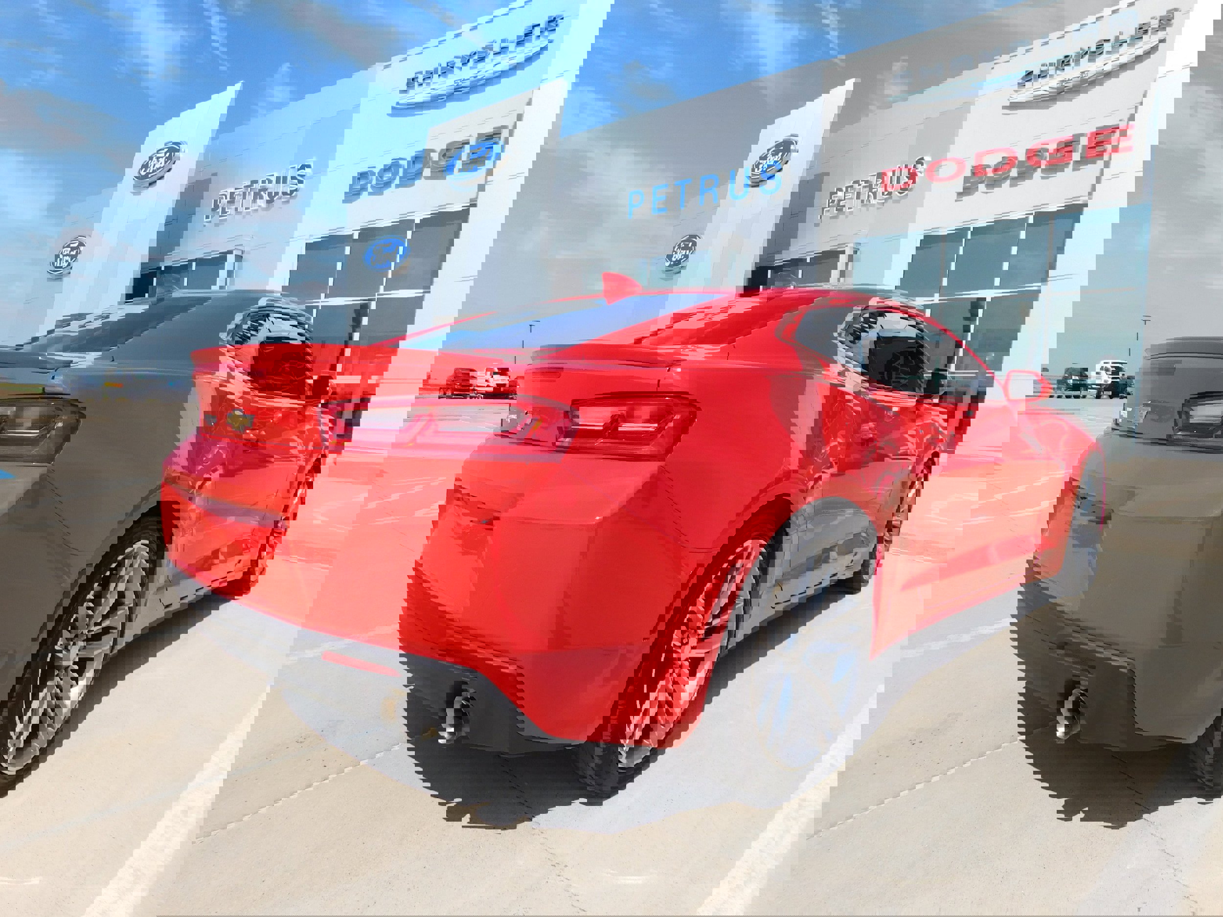 Used 2018 Chevrolet Camaro LT w/ RS Package image 4