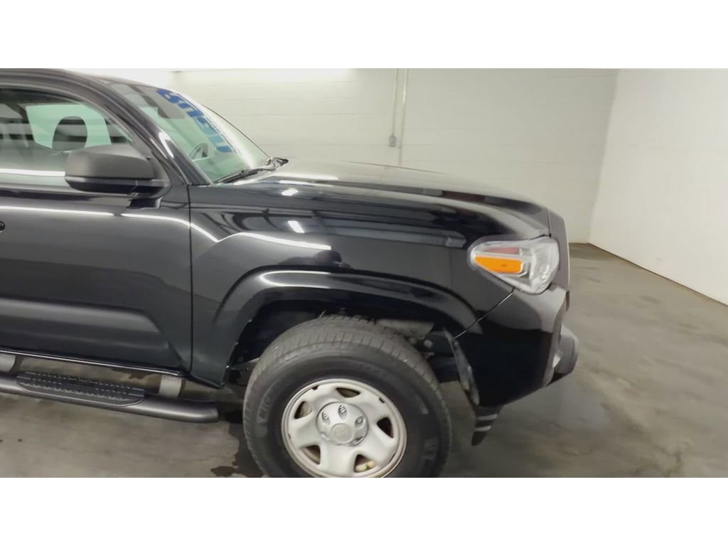 Used 2017 Toyota Tacoma SR w/ SR Convenience Package image 2