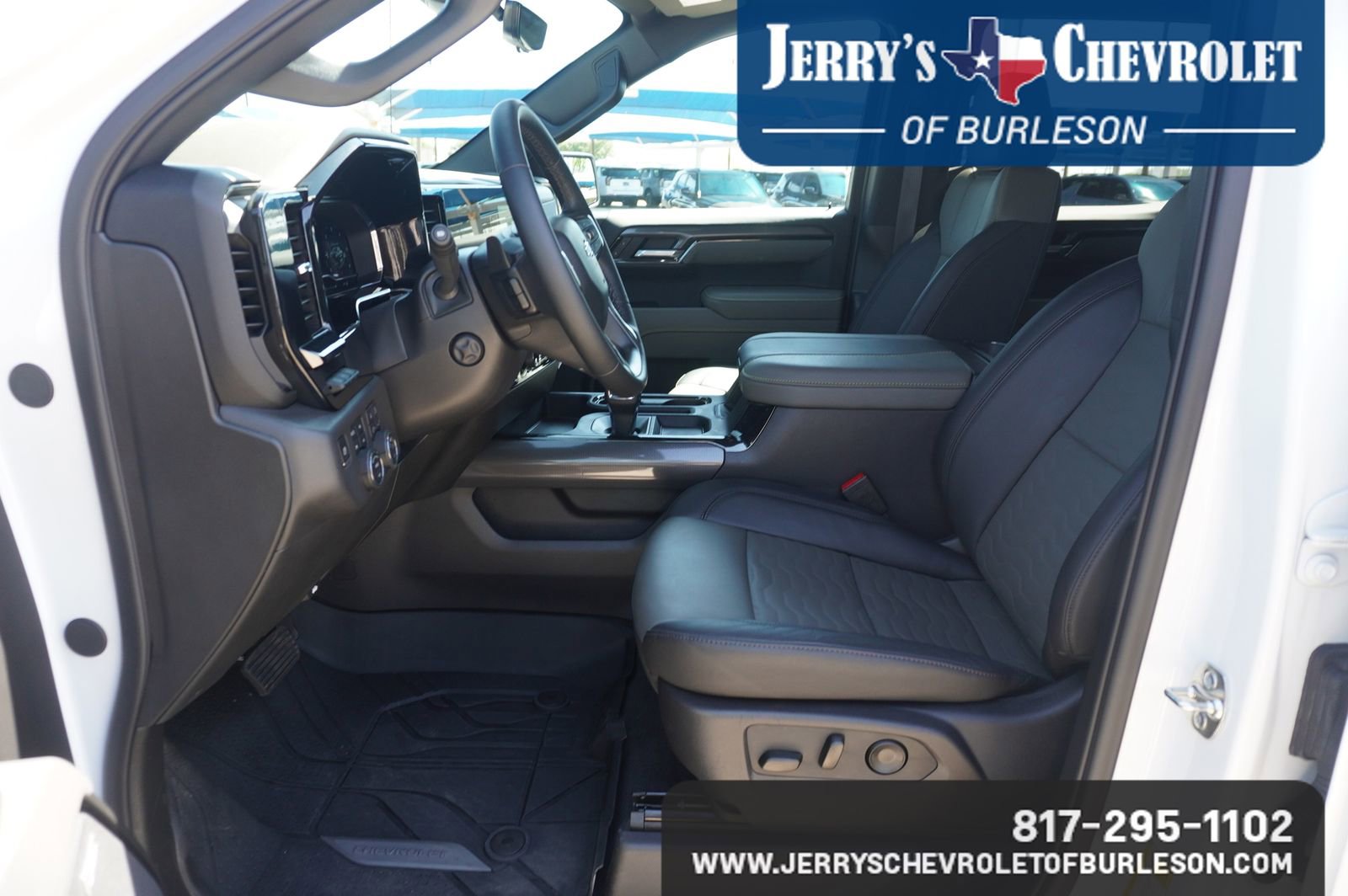 Used 2025 Chevrolet Silverado 1500 ZR2 w/ Technology Package image 7