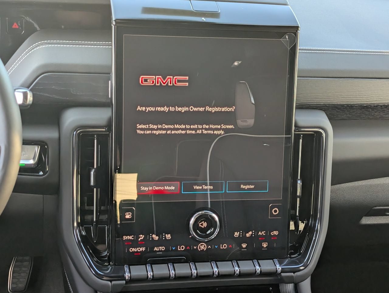 New 2026 GMC Yukon AT4 Ultimate AWD/4WD image 11