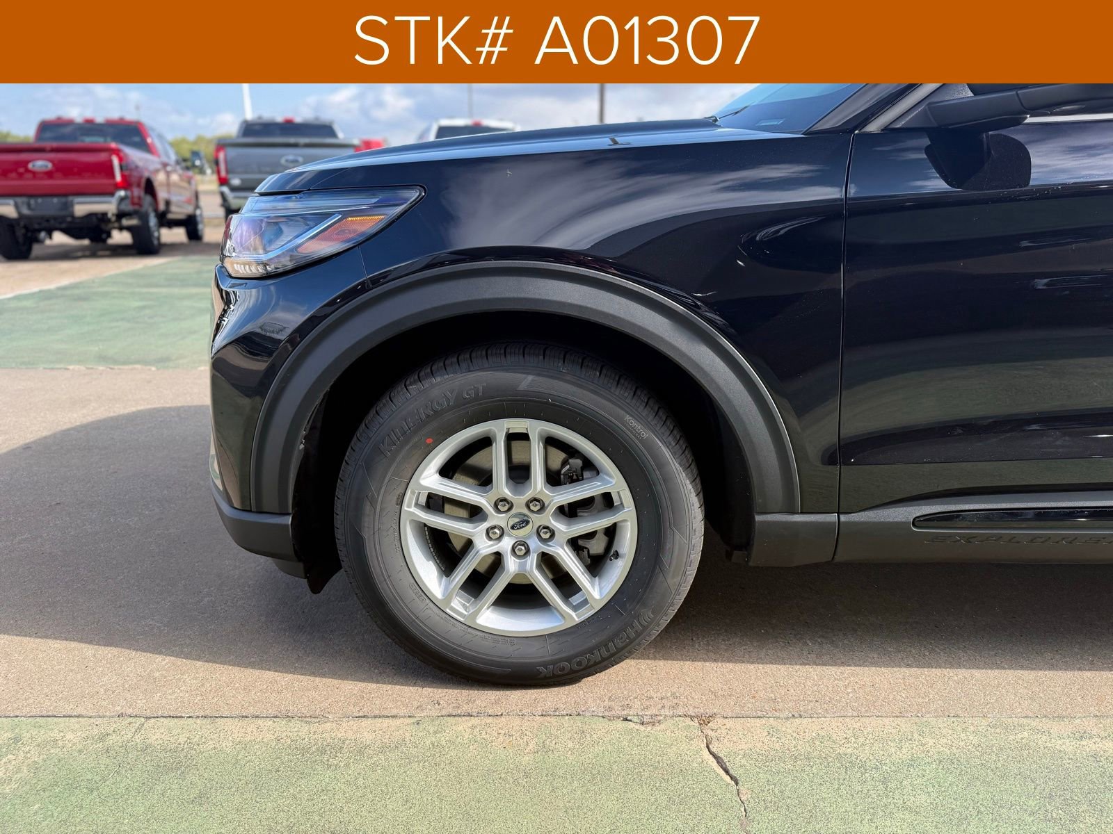 New 2026 Ford Explorer Active image 3