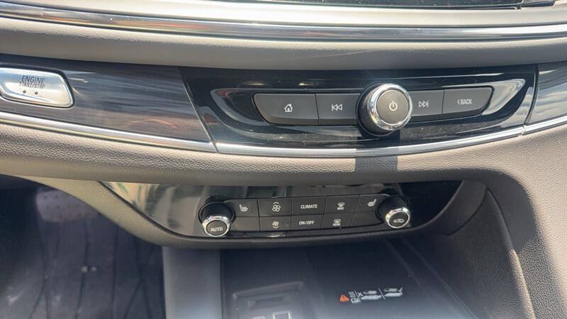 Used 2022 Buick Enclave Essence w/ Experience Buick Package AWD/4WD image 23
