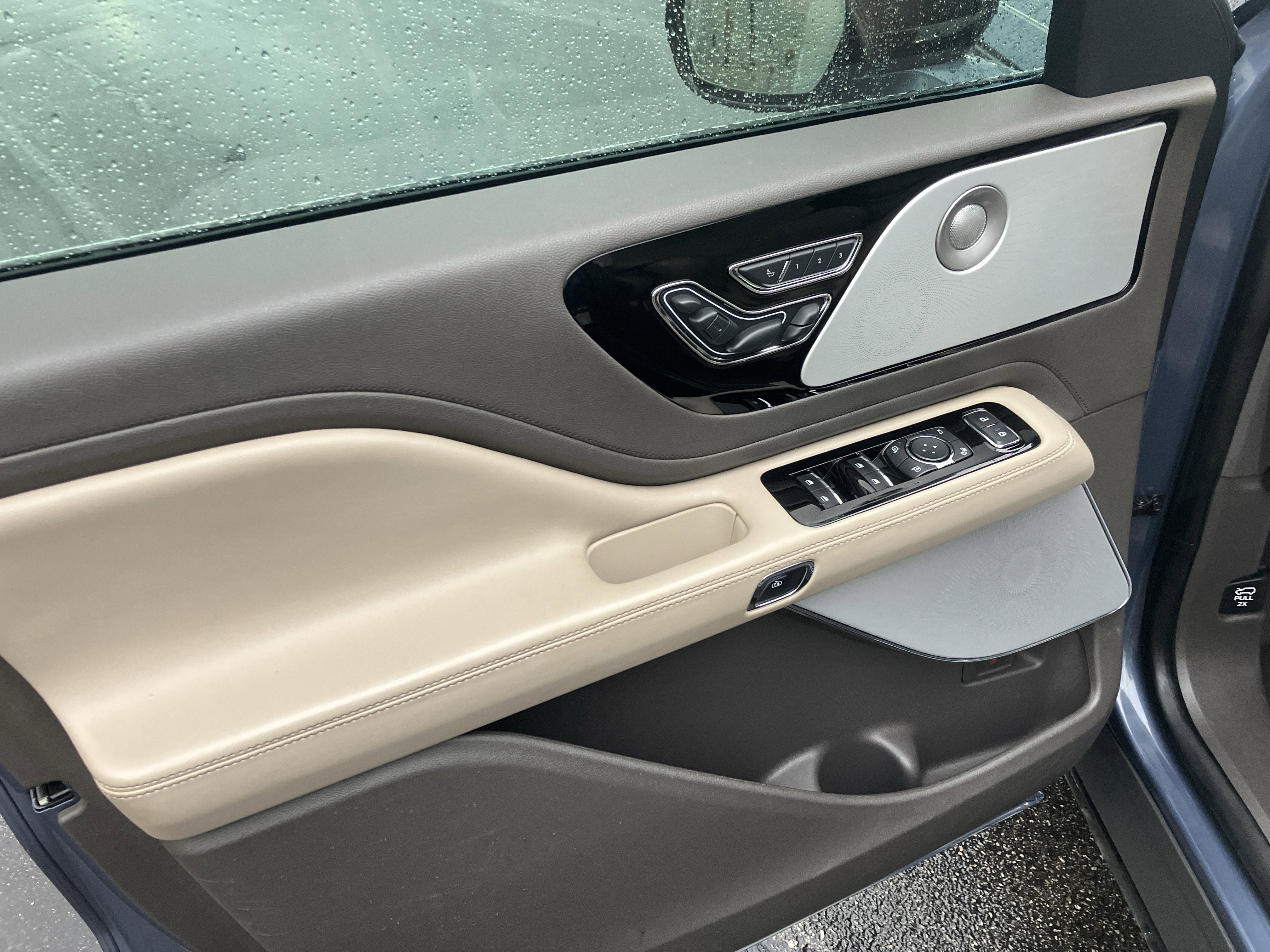 Used 2021 Lincoln Aviator Reserve w/ Equipment Group 202A AWD/4WD image 20