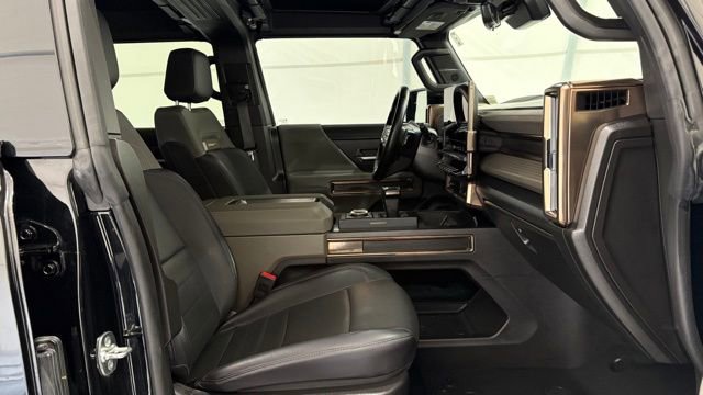 Used 2025 GMC Hummer EV 2X image 22
