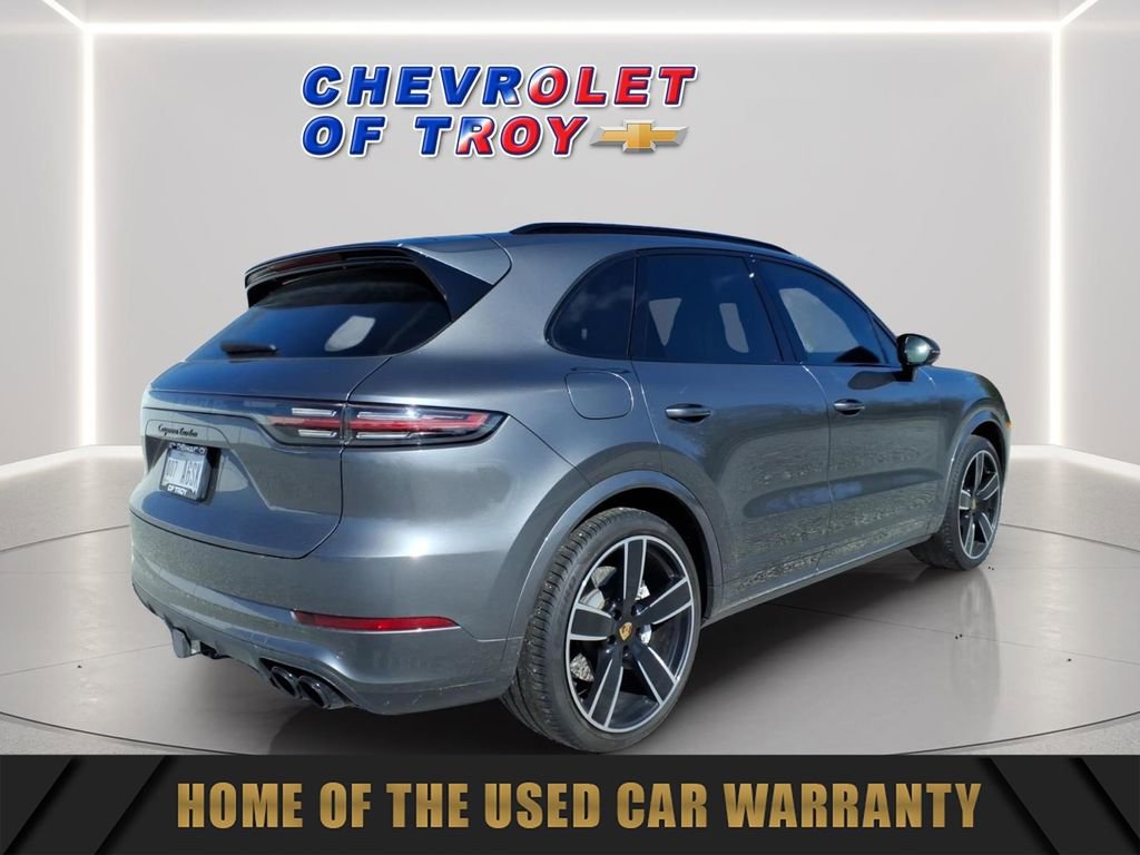Used 2021 Porsche Cayenne Turbo image 7