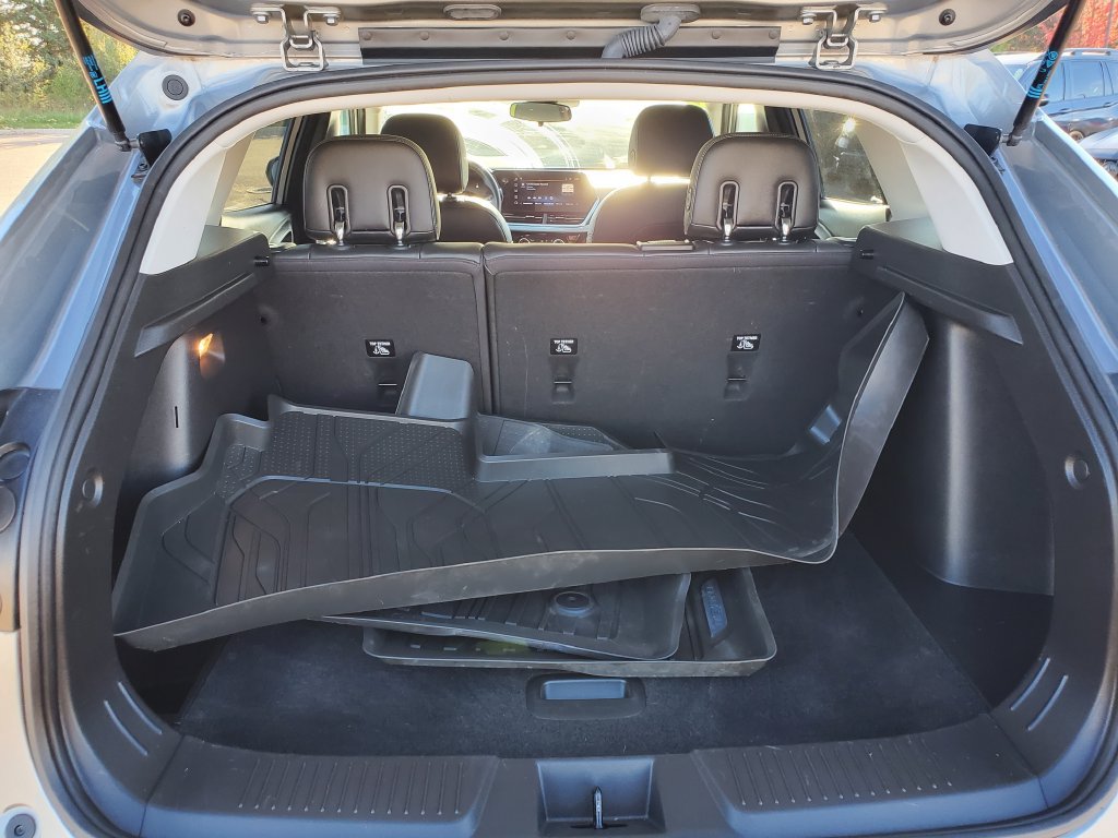 Used 2024 Chevrolet Trax LT w/ Driver Confidence Package FWD image 6