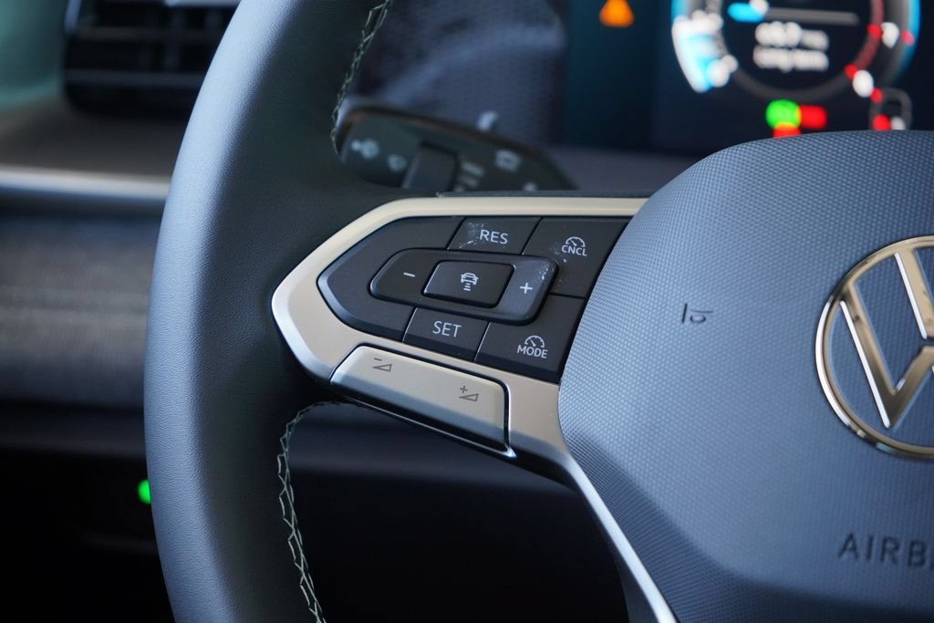 New 2026 Volkswagen Tiguan S FWD image 18