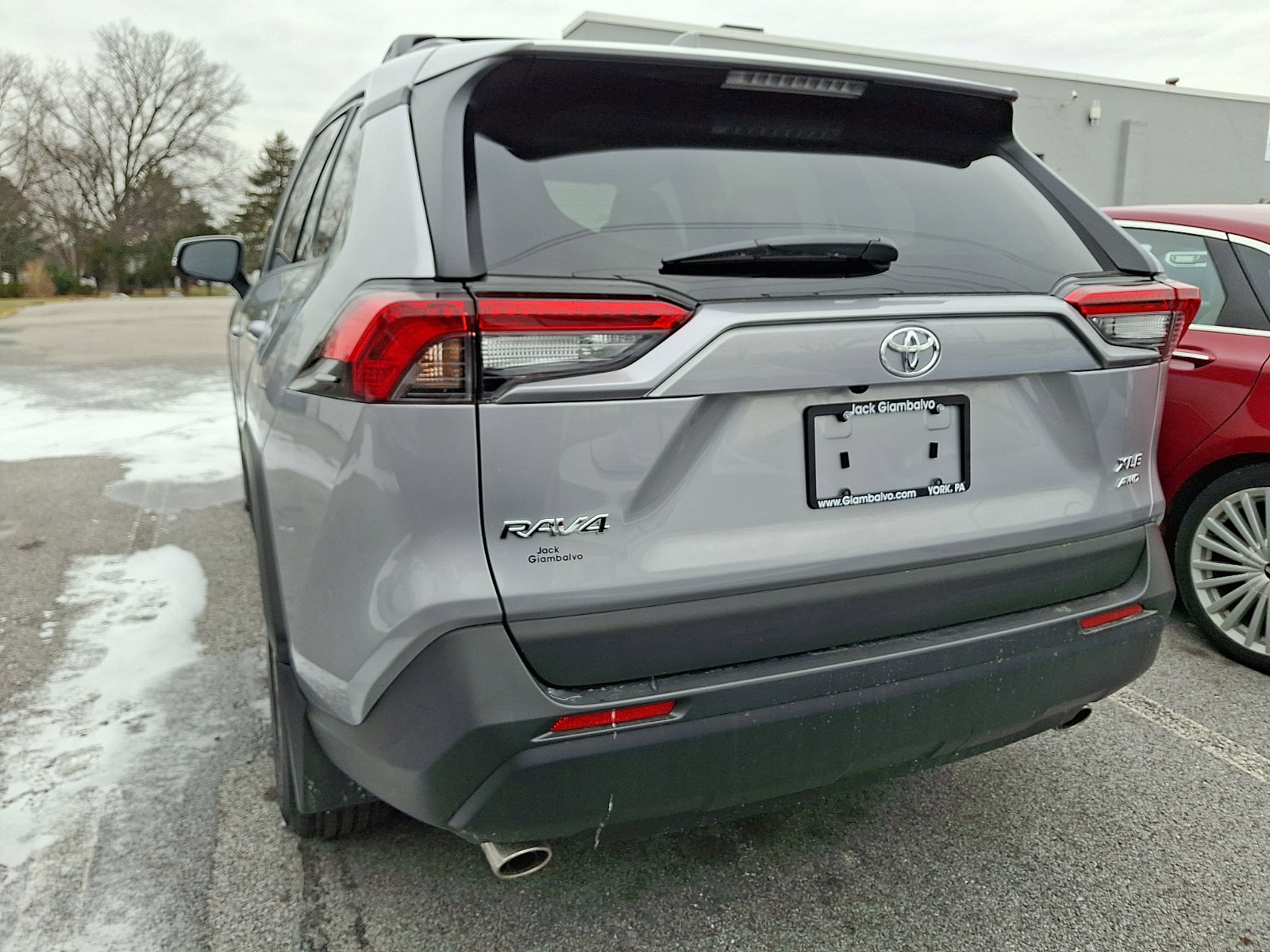 Used 2025 Toyota RAV4 XLE image 7