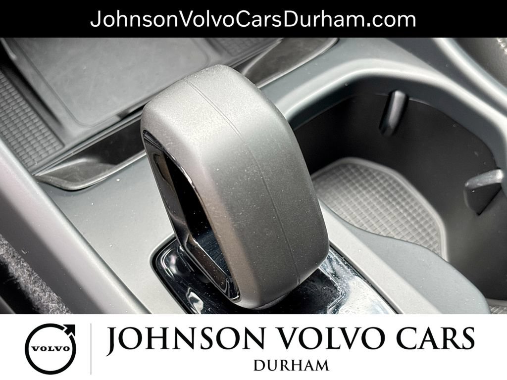 New 2026 Volvo XC40 B4 Core w/ Climate Package FWD image 21