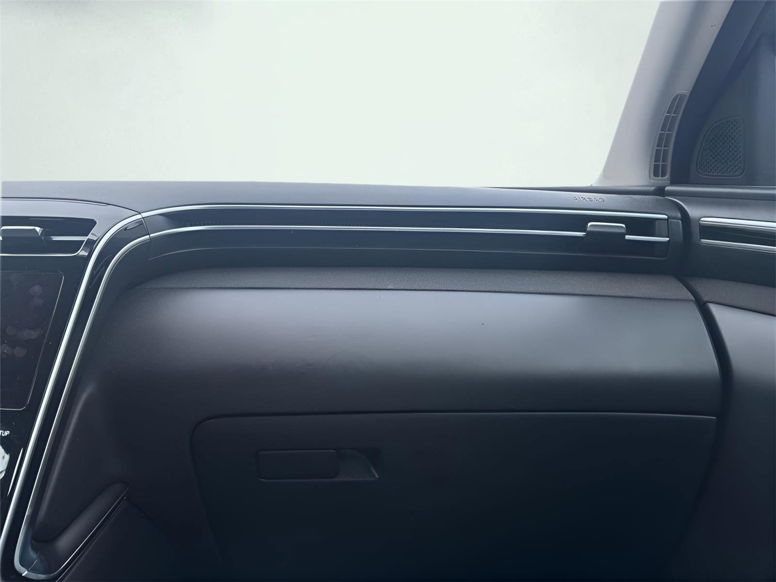 Used 2024 Hyundai Tucson Limited image 16