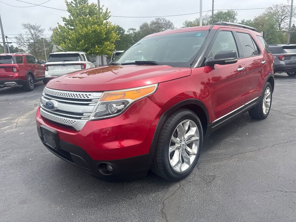 Used 2012 Ford Explorer XLT AWD/4WD image 2