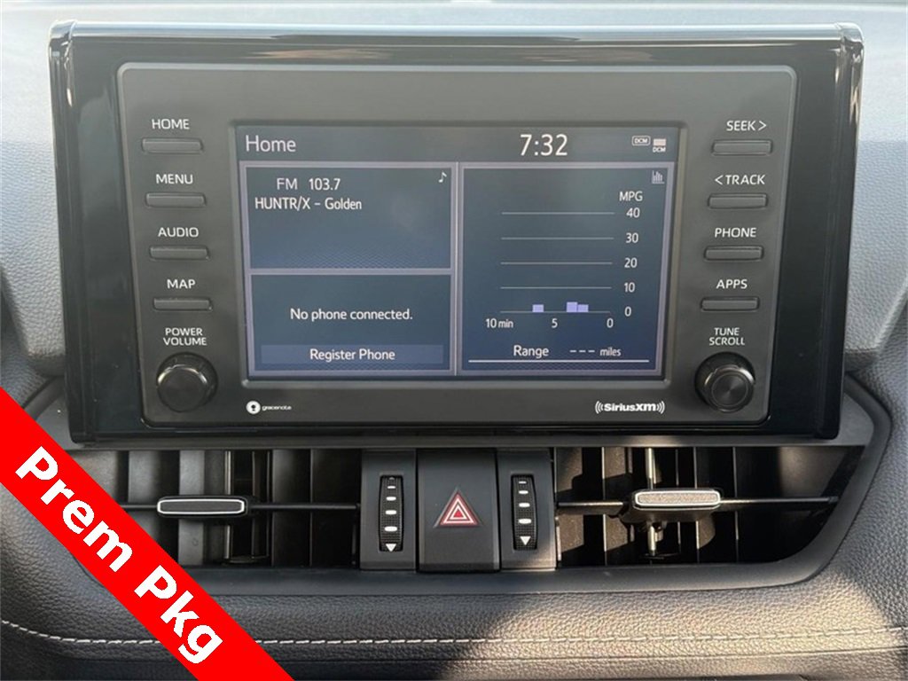 Used 2022 Toyota RAV4 XLE Premium image 17