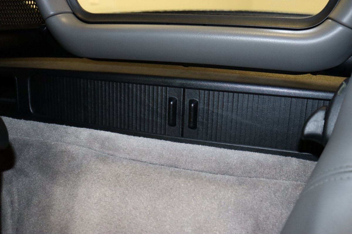 Used 2001 Porsche Boxster image 21