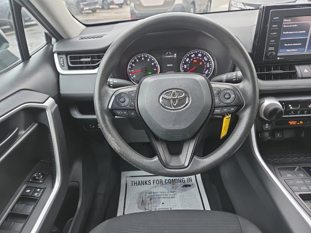 Used 2021 Toyota RAV4 LE image 25
