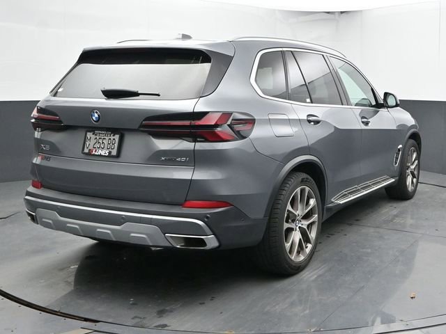 Used 2024 BMW X5 xDrive40i AWD/4WD image 9