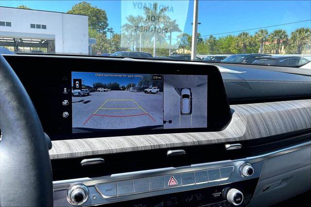 Used 2024 Kia Telluride SX Prestige w/ Towing Package image 27