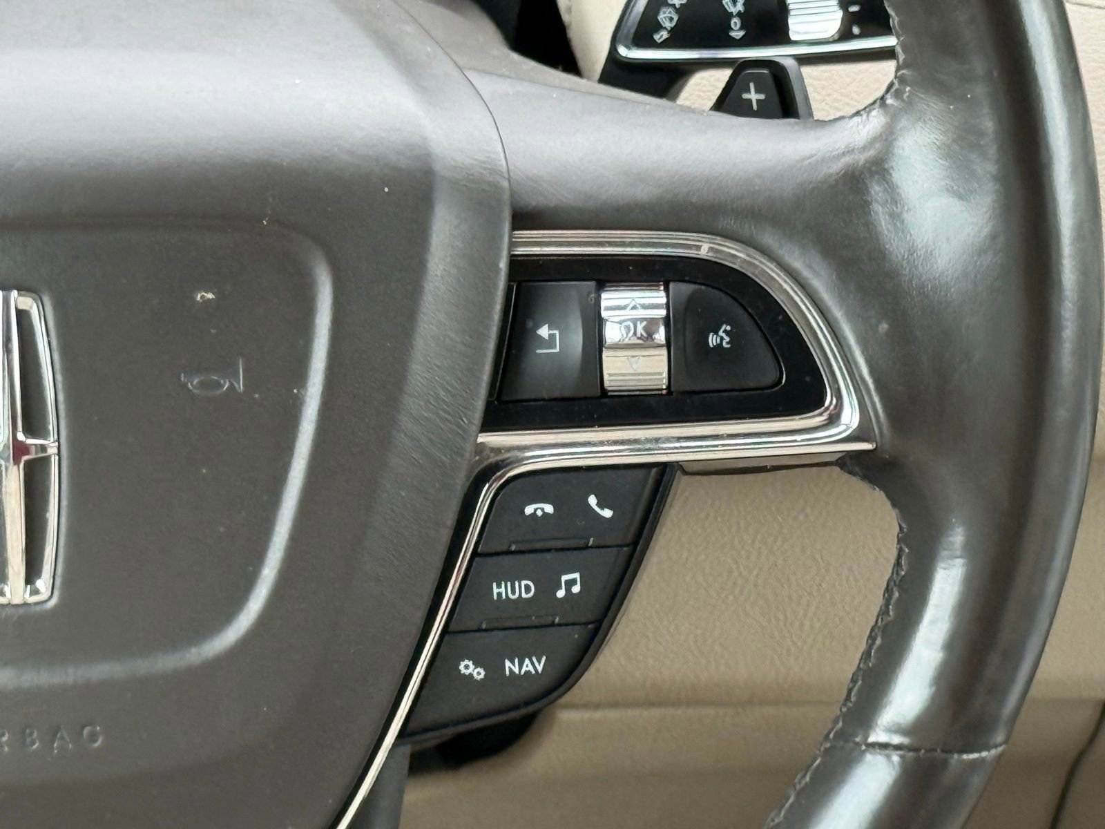 Used 2020 Lincoln Navigator Reserve w/ Luxury Package image 38