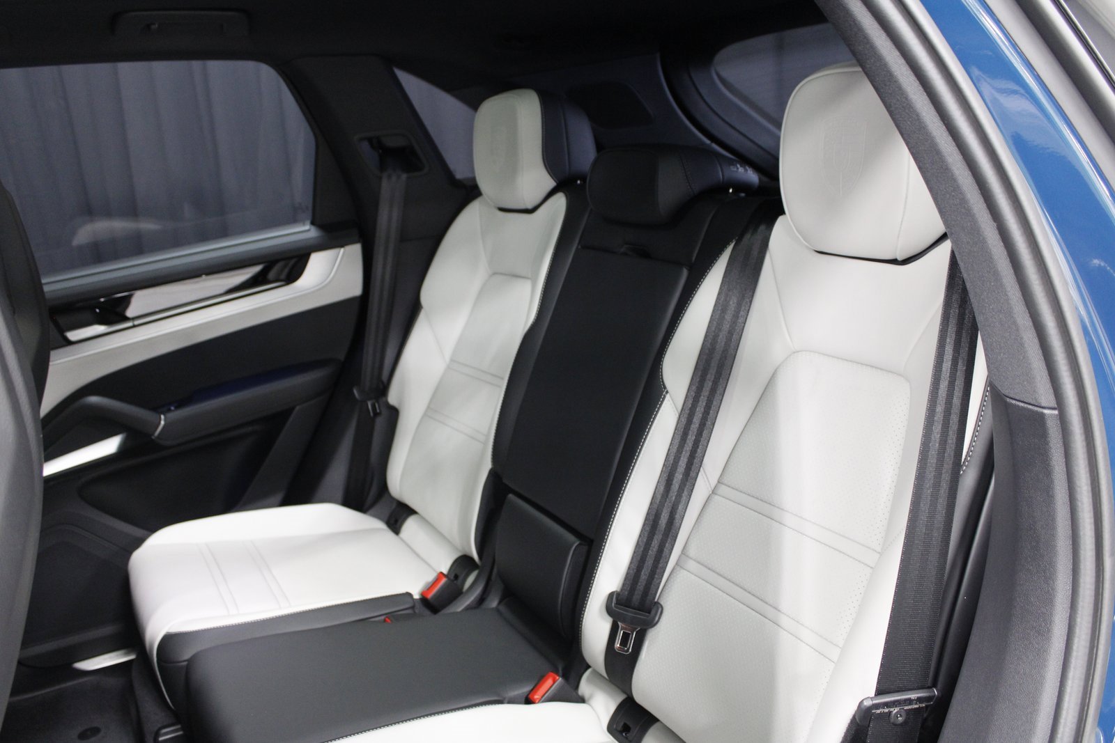 New 2026 Porsche Cayenne S image 19