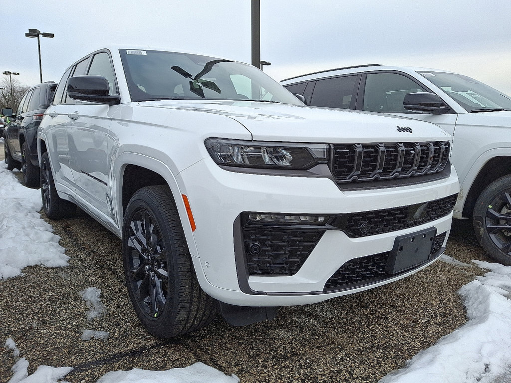 New 2026 Jeep Grand Cherokee Limited AWD/4WD image 3