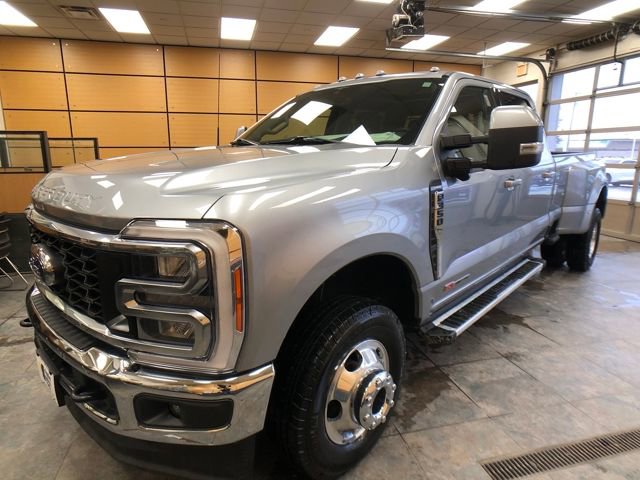 Certified 2023 Ford F350 Lariat w/ Tow Technology Package image 3