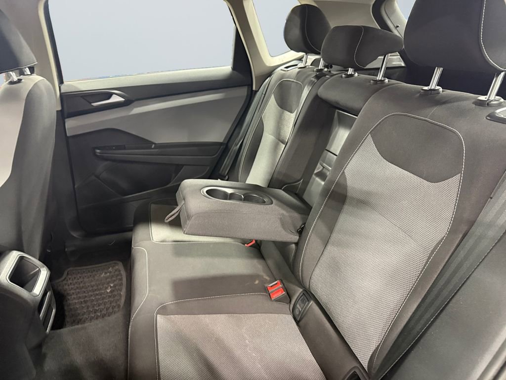 Used 2022 Volkswagen Taos S image 13