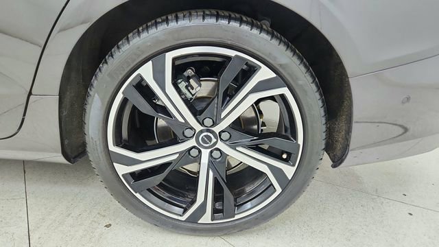 Used 2024 Volvo S60 B5 Plus w/ Climate Package image 61