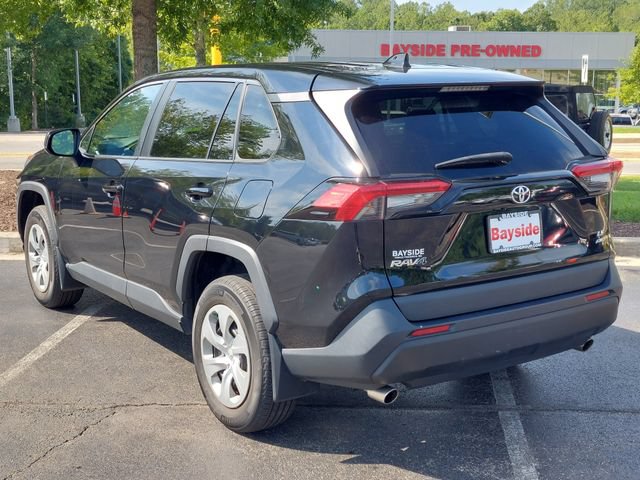 Certified 2022 Toyota RAV4 LE AWD/4WD image 7