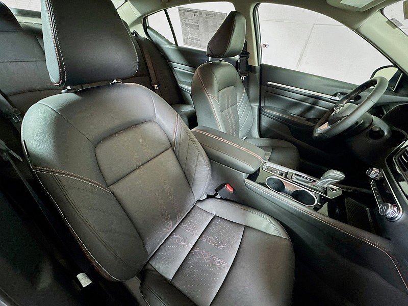 New 2025 Nissan Altima 2.5 SR w/ SR Premium Package image 27