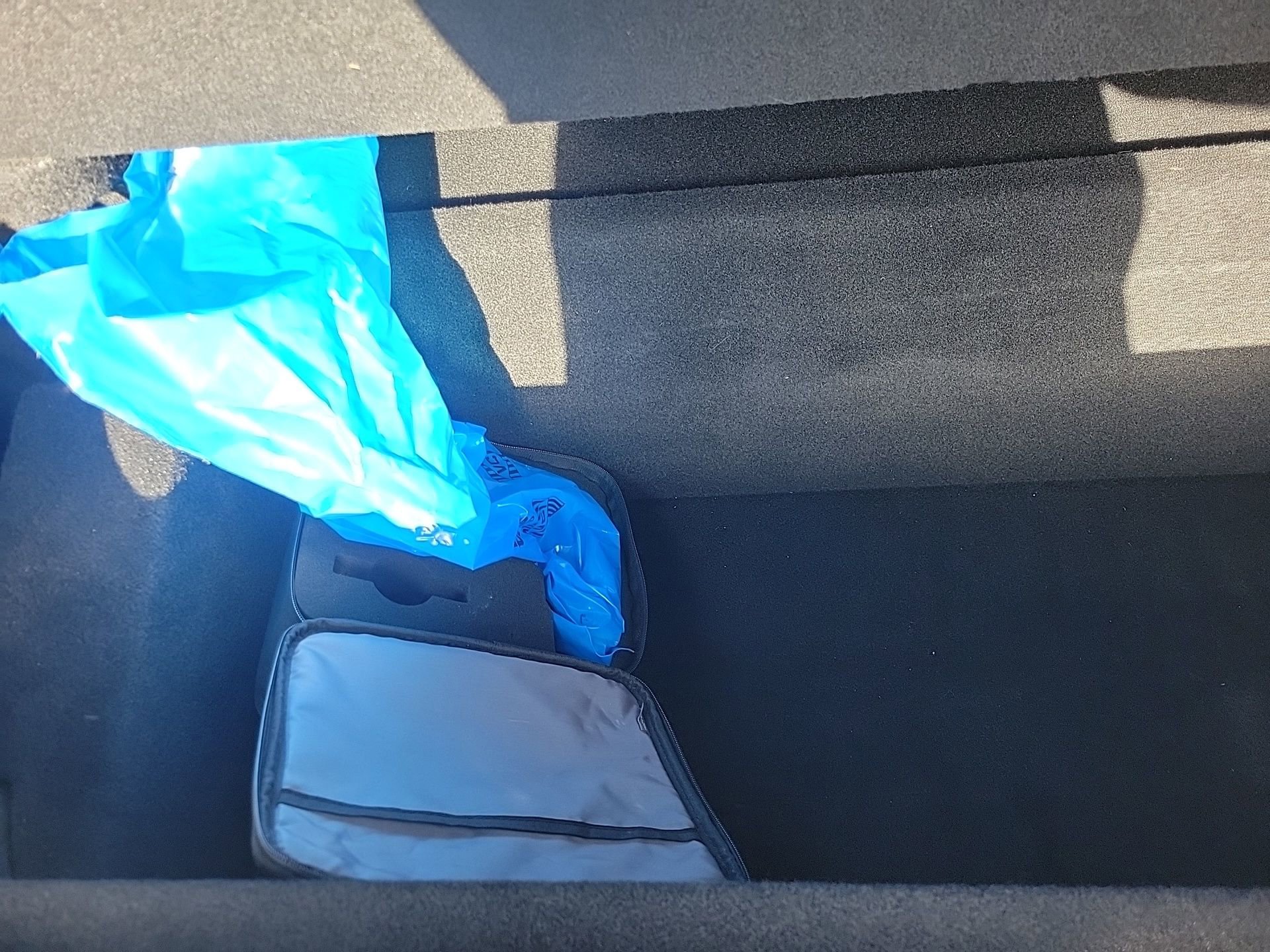 Used 2023 Tesla Model X image 16