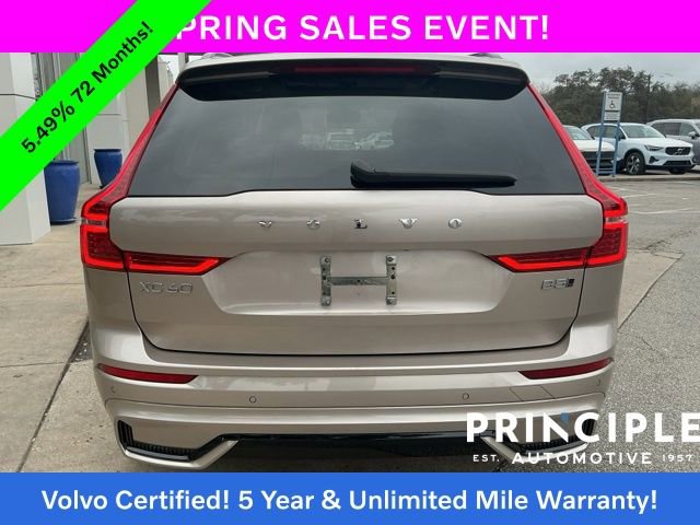 Certified 2024 Volvo XC60 B5 Plus image 12