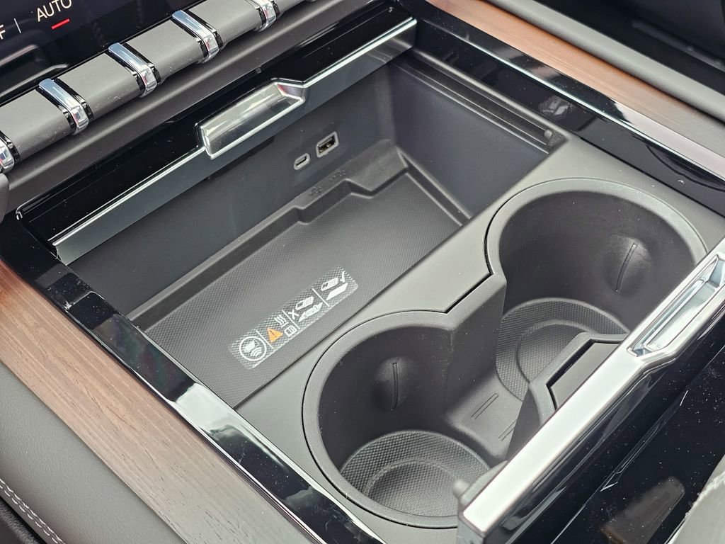 New 2026 GMC Yukon Denali w/ Sun & Power Step Package image 31