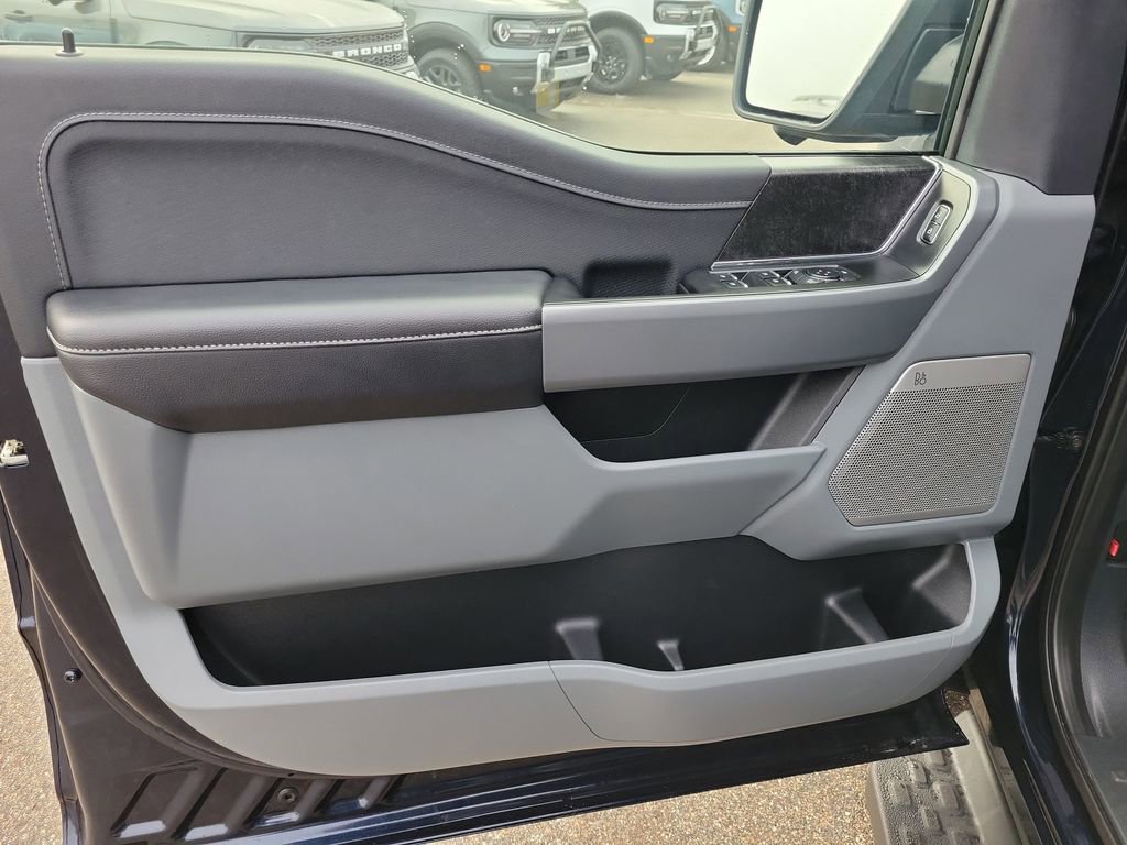 Used 2025 Ford F150 Lightning Flash image 15