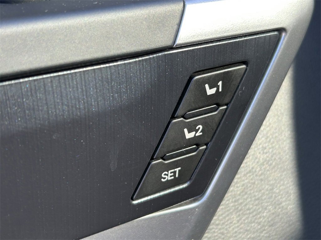 Used 2024 Toyota Sequoia Platinum image 18