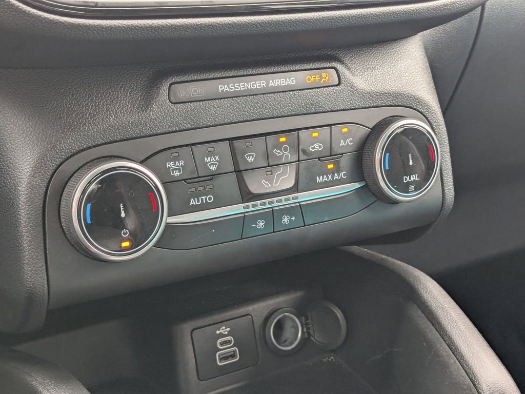 Used 2025 Ford Escape ST-Line AWD/4WD image 21