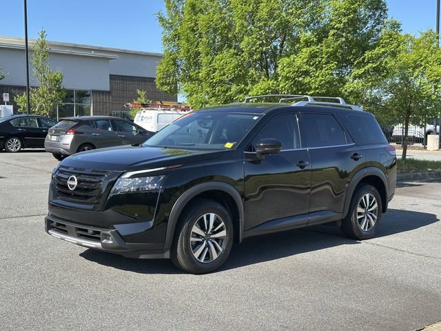 Certified 2025 Nissan Pathfinder SL w/ Black Appearance Package image 3