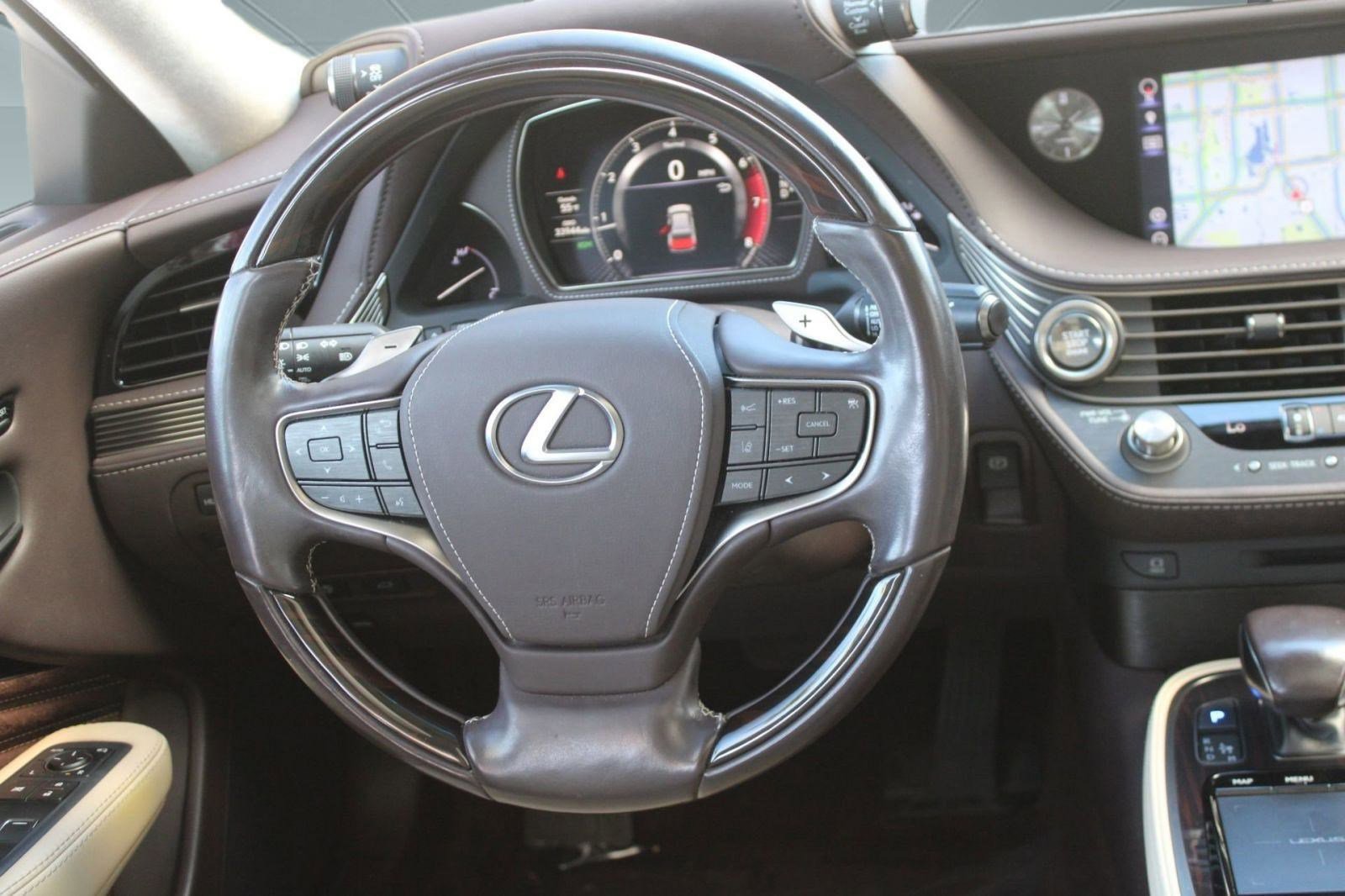 Used 2018 Lexus LS 500 AWD w/ Luxury Package image 18