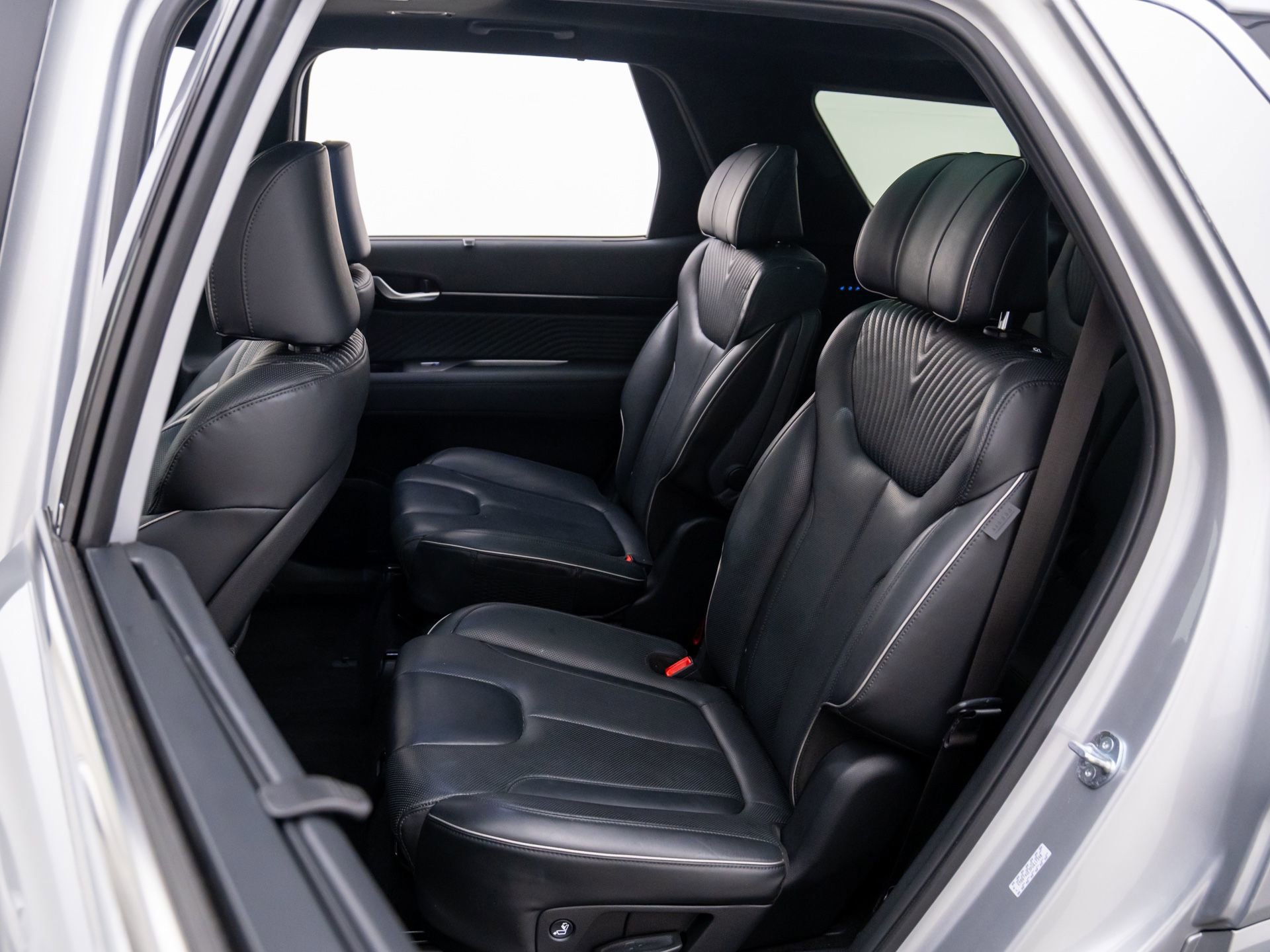 Used 2023 Hyundai Palisade Calligraphy image 20