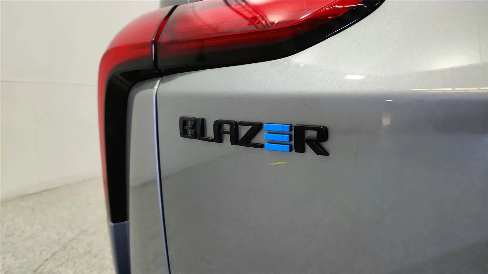 New 2026 Chevrolet Blazer EV LT image 17