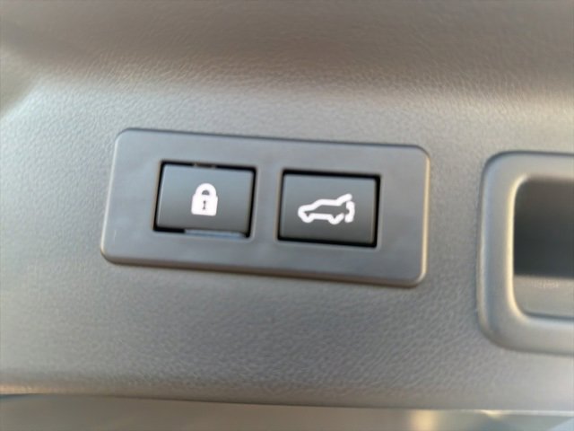 Used 2025 Subaru Forester Premium image 10