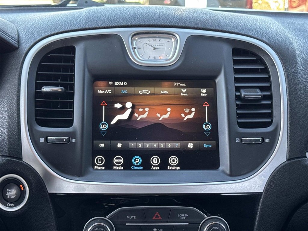 Used 2023 Chrysler 300 Touring image 12