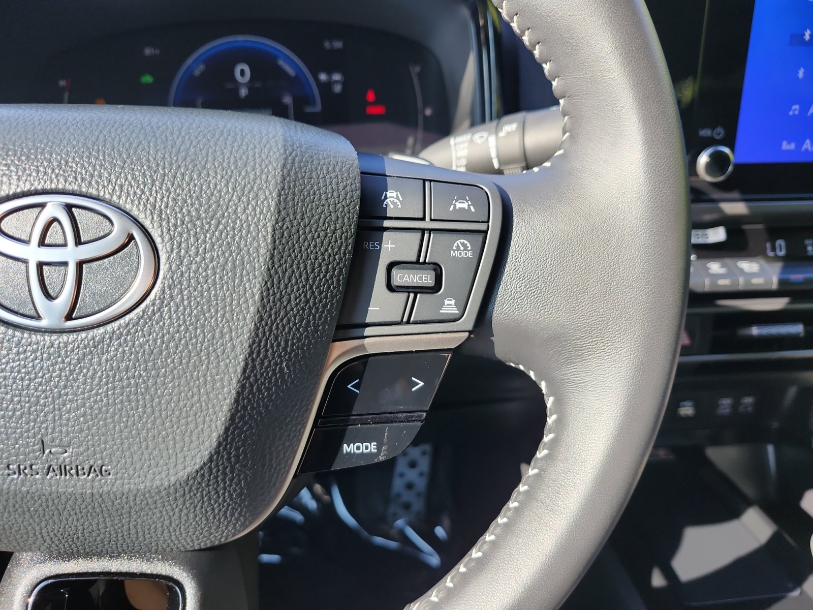 Used 2026 Toyota Camry SE FWD image 21
