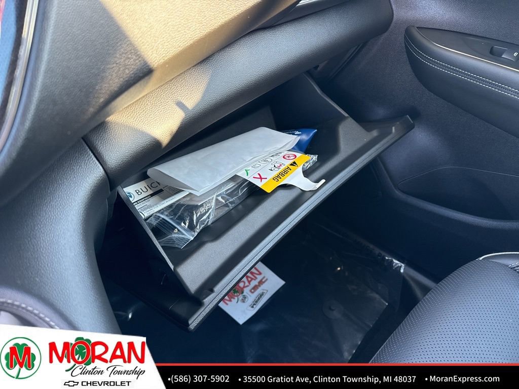 Used 2022 Buick Envision Essence w/ Safety Package image 23